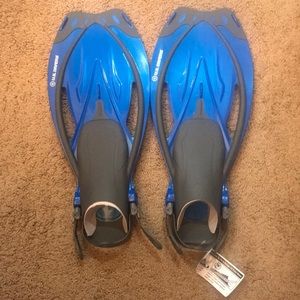 NWT U.S. PAIR OF DIVERS MEN 4.5-8.5-WOMEN 5-9.5